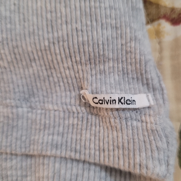 Calvin Klein Ribbed Tank~ - Picture 3 of 6